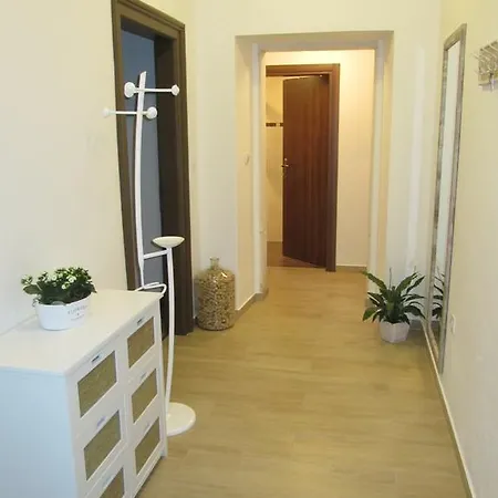 Holiday home Holiday House Arena