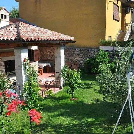 Holiday House Arena Holiday home Pula