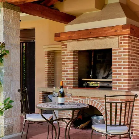 House Arena Σπίτι διακοπών Πούλα